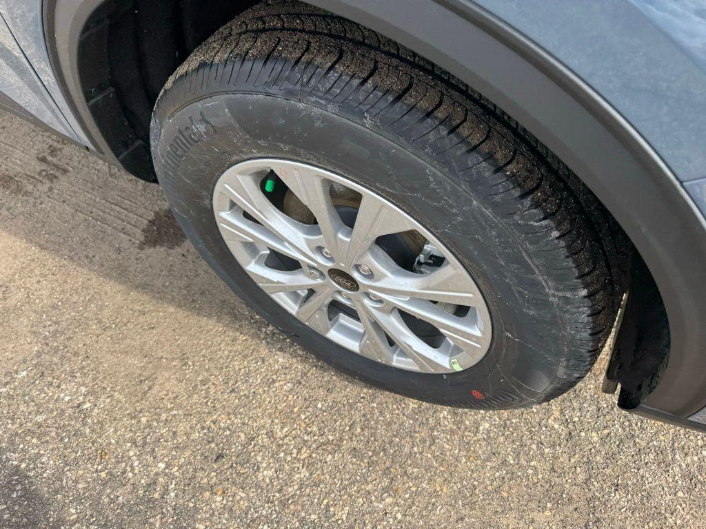 new 2025 Ford Escape car, priced at $28,606