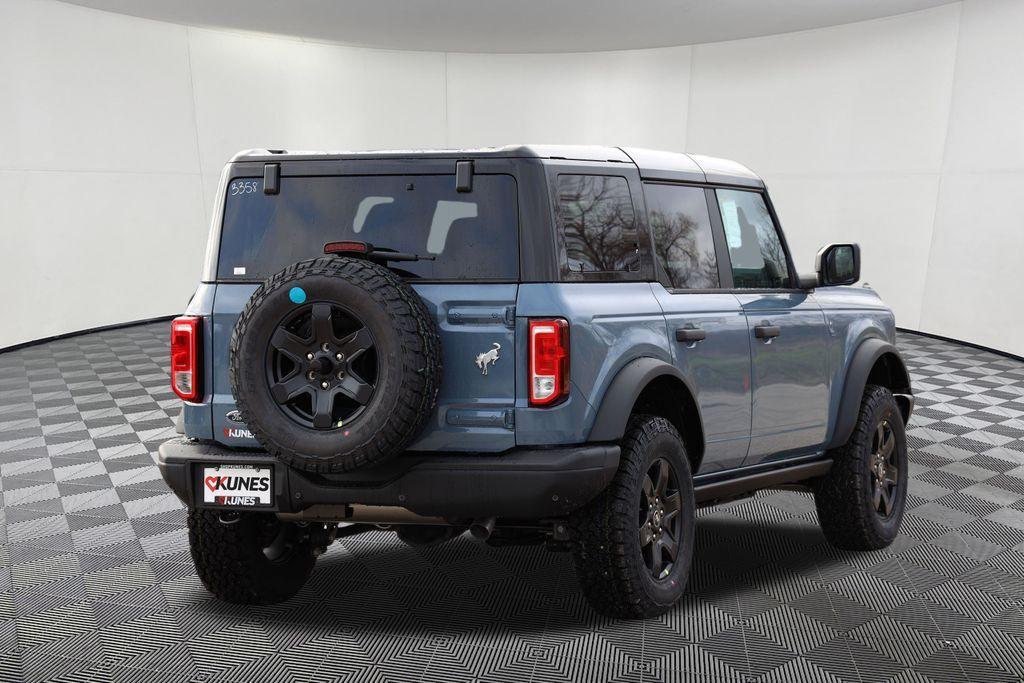 new 2024 Ford Bronco car, priced at $48,925