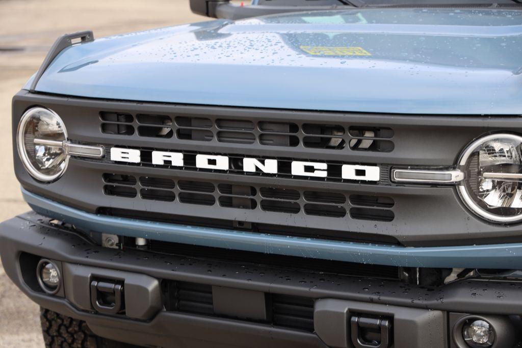 new 2024 Ford Bronco car, priced at $48,925