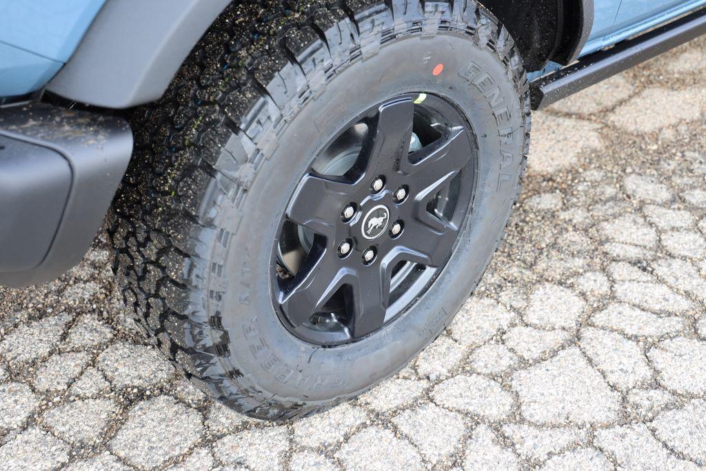 new 2024 Ford Bronco car, priced at $48,925