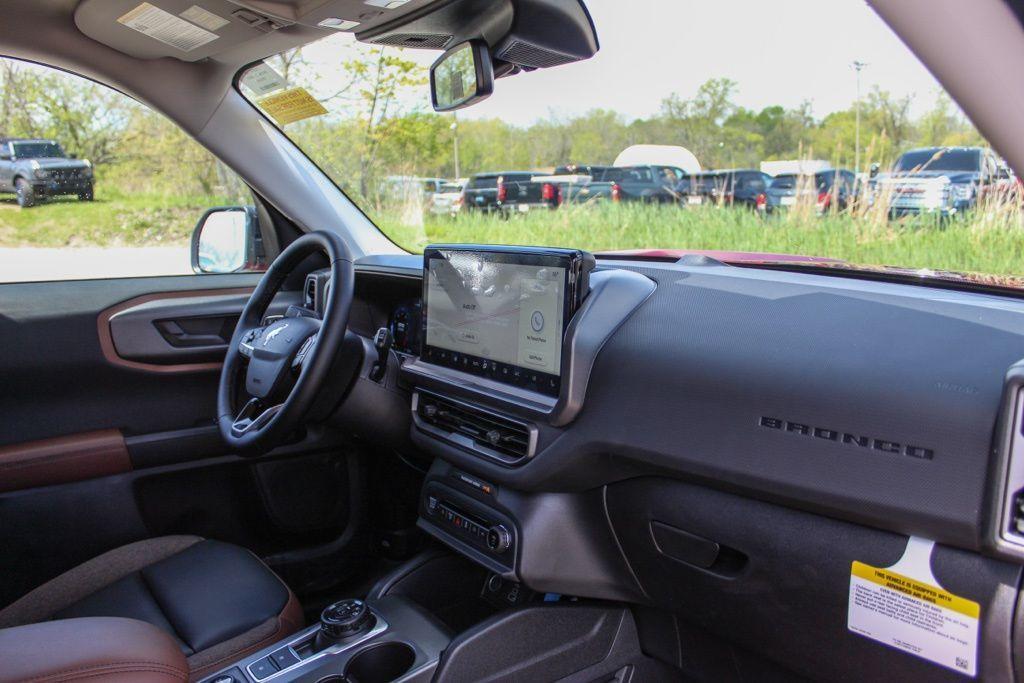 new 2025 Ford Bronco Sport car, priced at $33,273