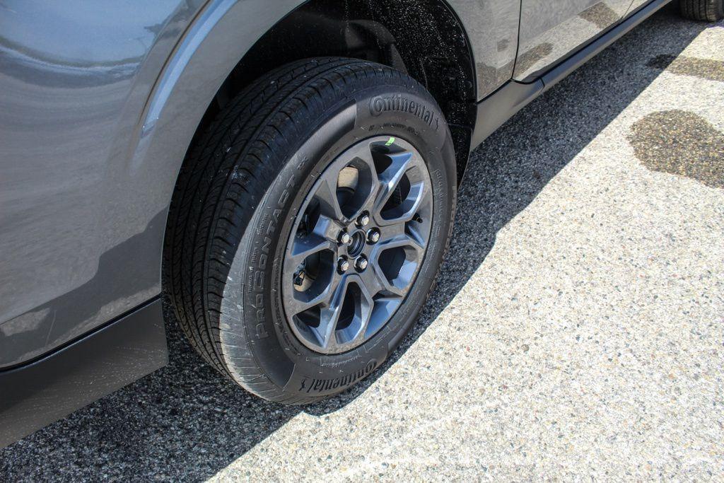 new 2025 Ford Maverick car, priced at $32,736