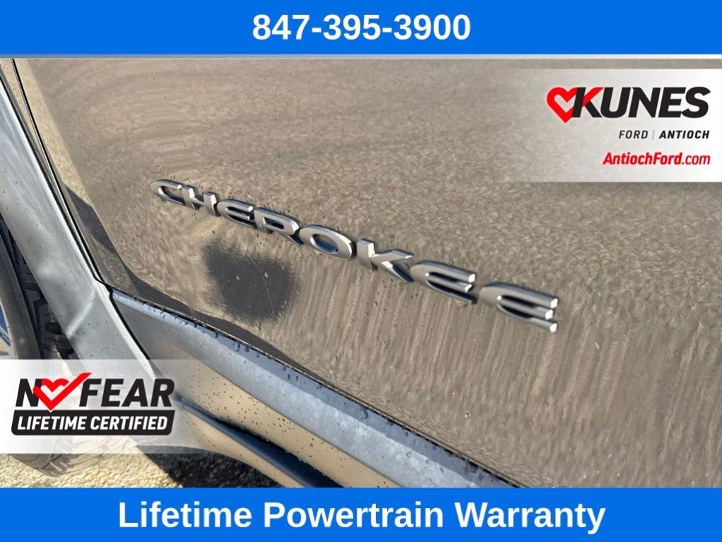 used 2019 Jeep Cherokee car, priced at $19,554