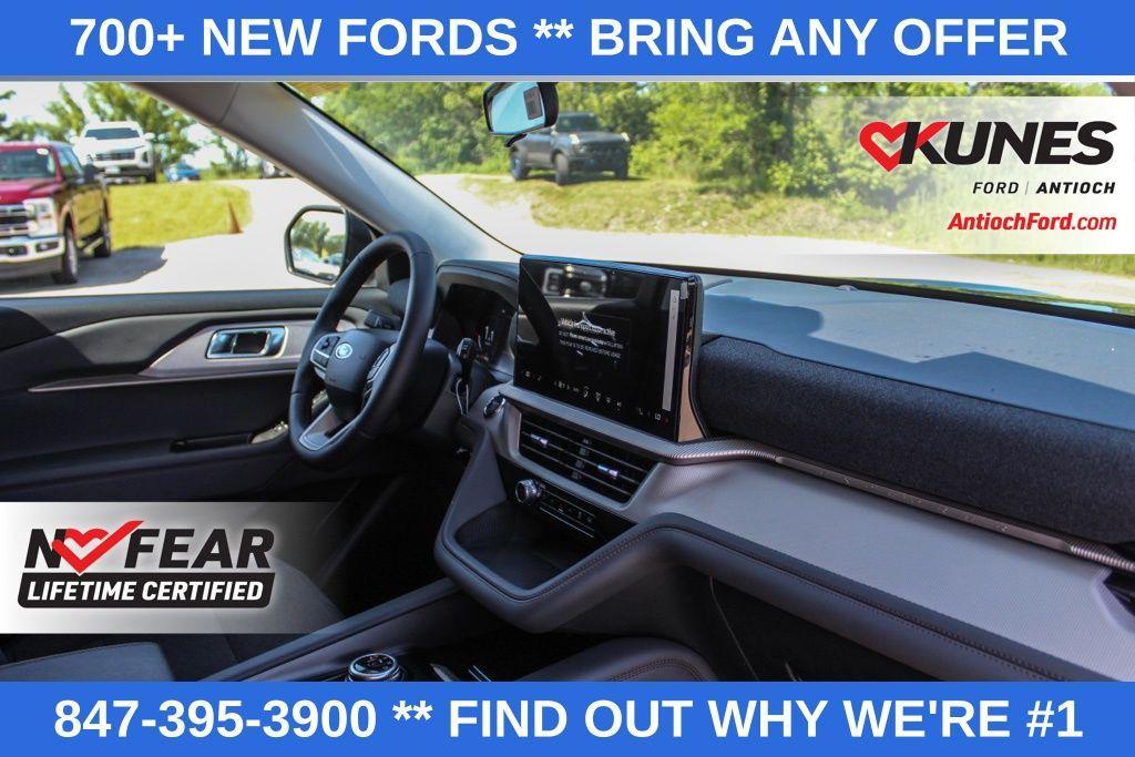 new 2025 Ford Explorer car, priced at $39,289