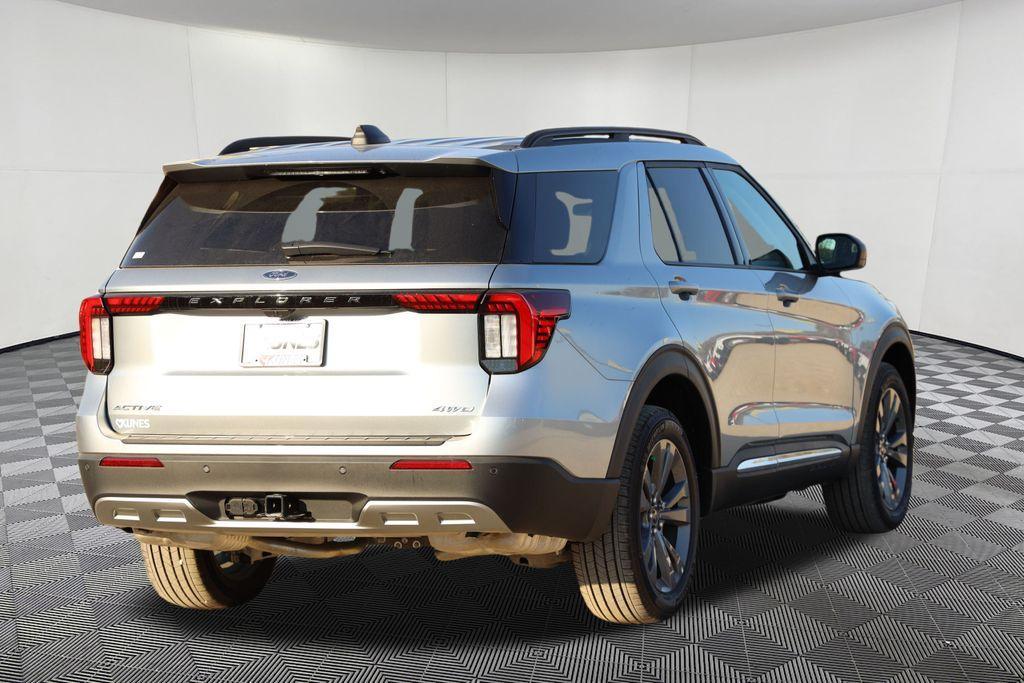 new 2025 Ford Explorer car, priced at $48,300