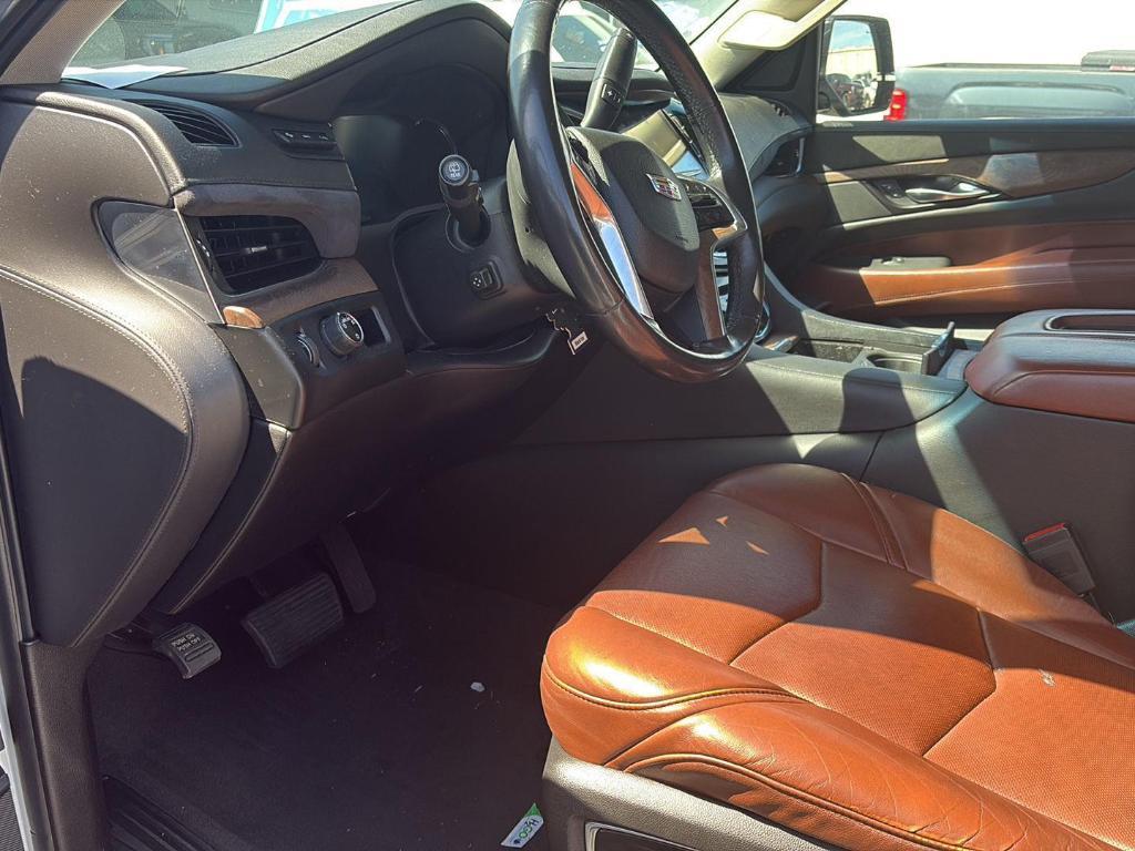 used 2019 Cadillac Escalade ESV car, priced at $33,980