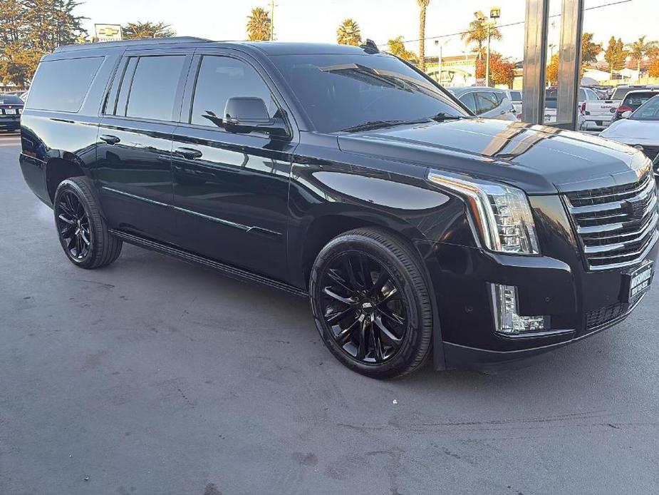 used 2020 Cadillac Escalade ESV car, priced at $35,980