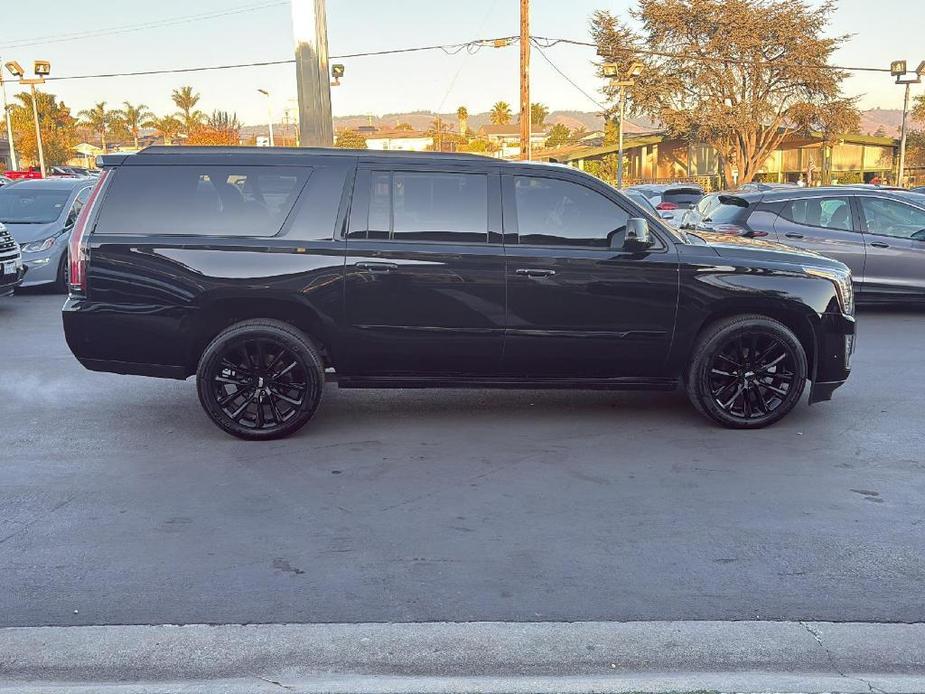 used 2020 Cadillac Escalade ESV car, priced at $35,980