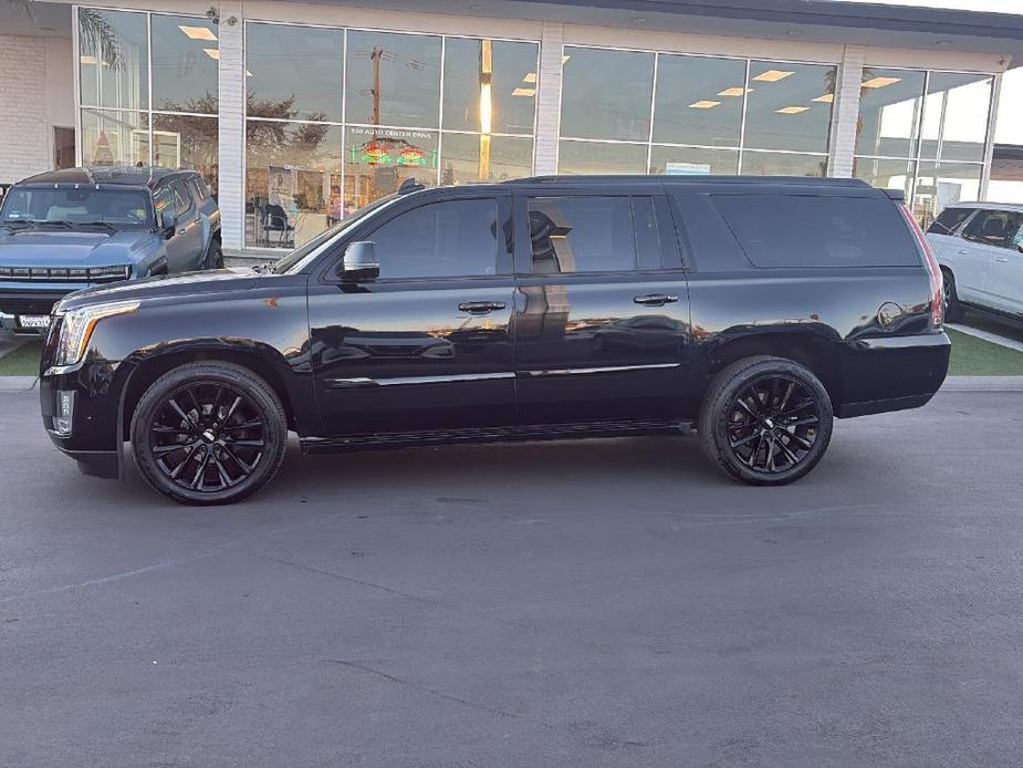 used 2020 Cadillac Escalade ESV car, priced at $35,980