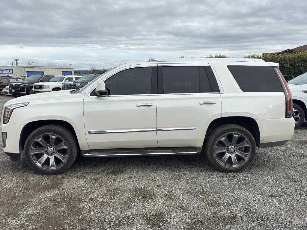 used 2015 Cadillac Escalade car, priced at $28,980