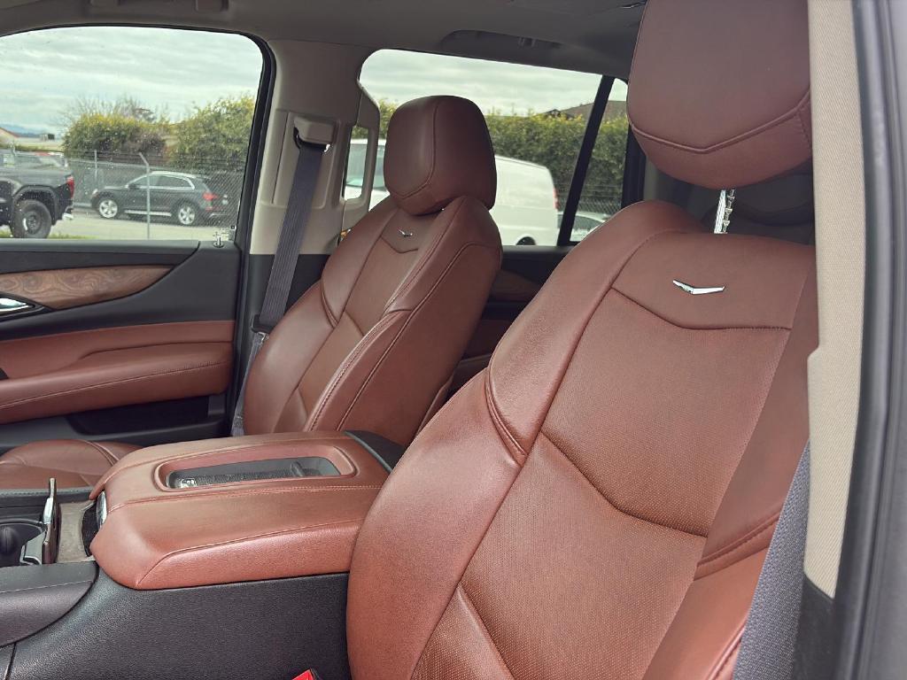 used 2015 Cadillac Escalade car, priced at $28,980