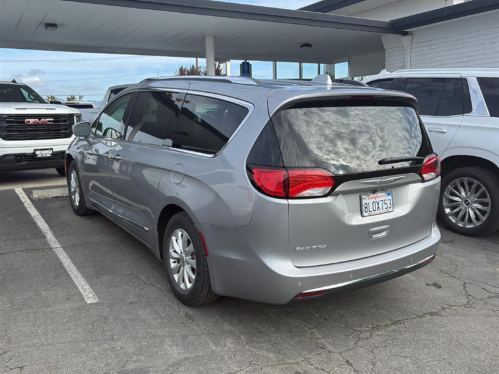 used 2018 Chrysler Pacifica car, priced at $15,980