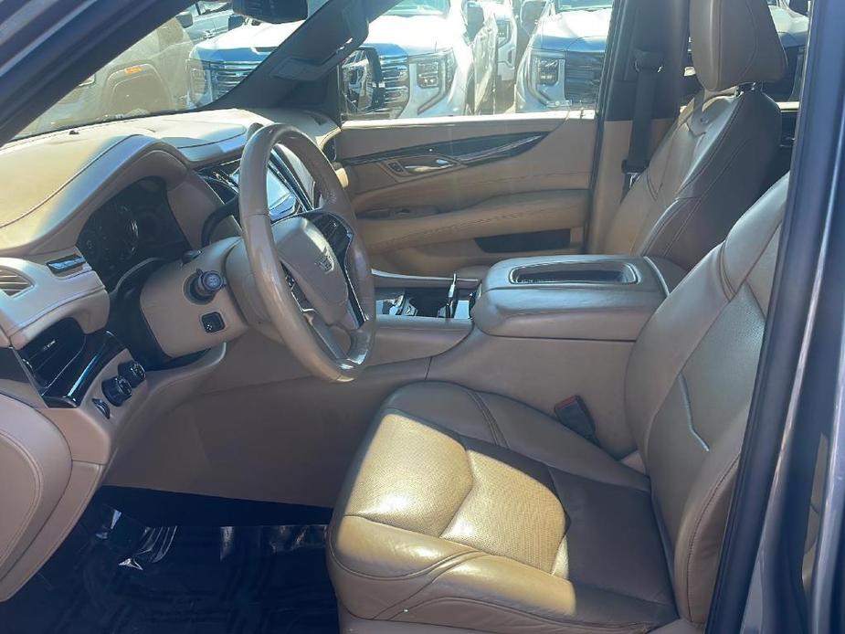 used 2018 Cadillac Escalade ESV car, priced at $34,980