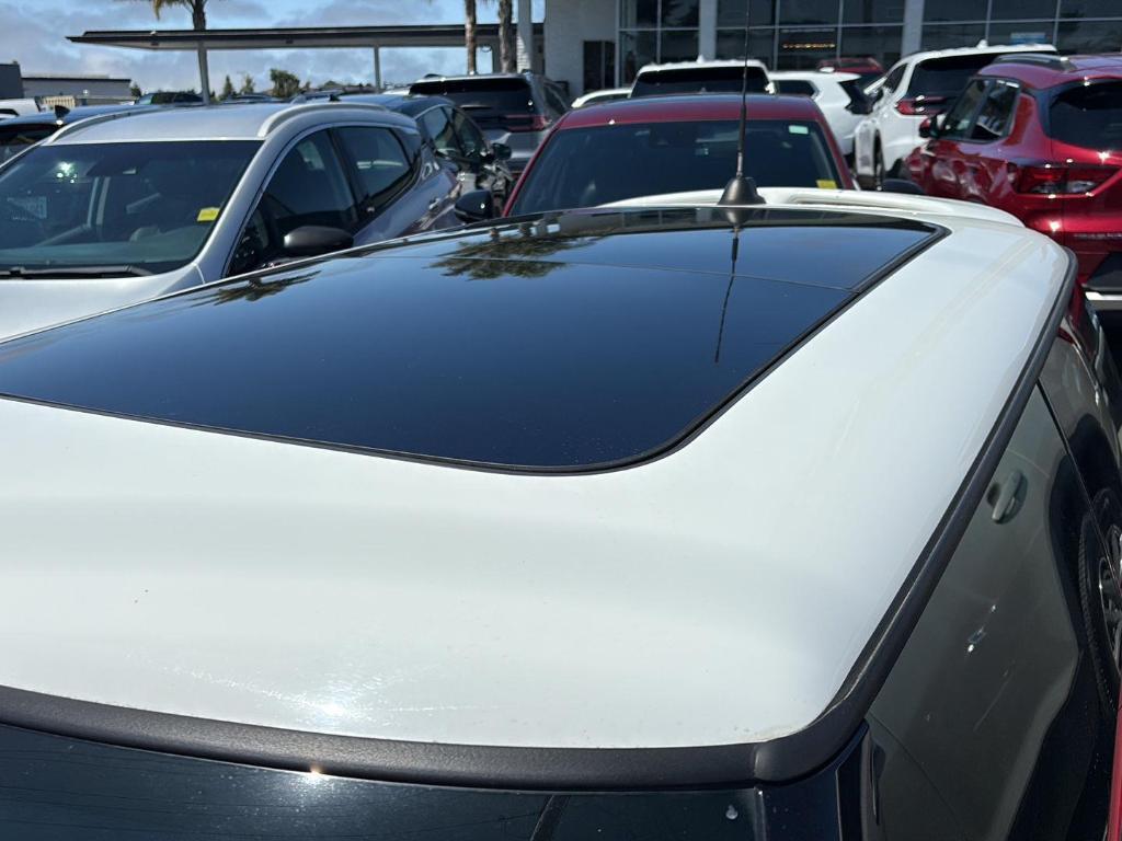 used 2013 MINI Hardtop car, priced at $7,980