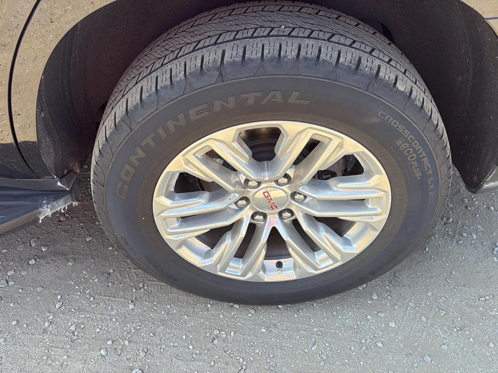 used 2022 GMC Yukon car, priced at $43,982