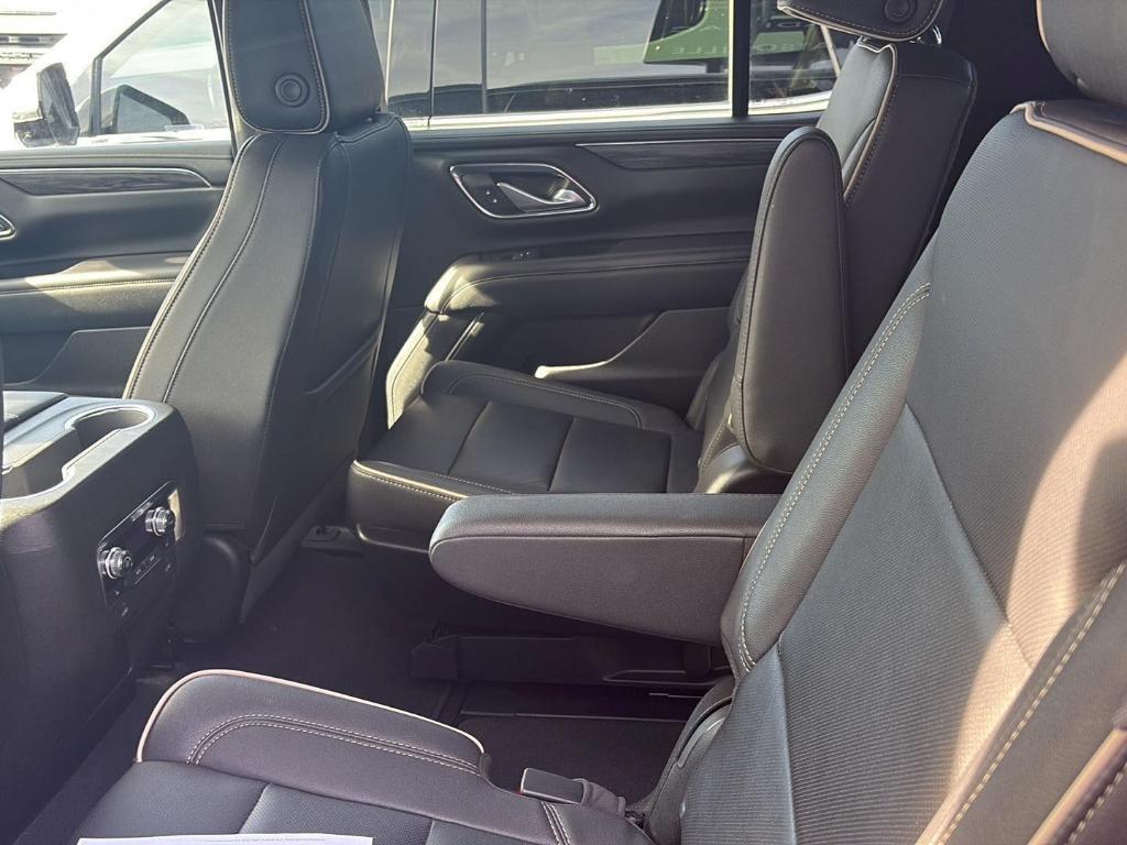 used 2022 GMC Yukon car, priced at $43,982