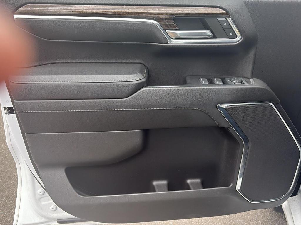 used 2023 GMC Sierra 1500 car, priced at $35,980