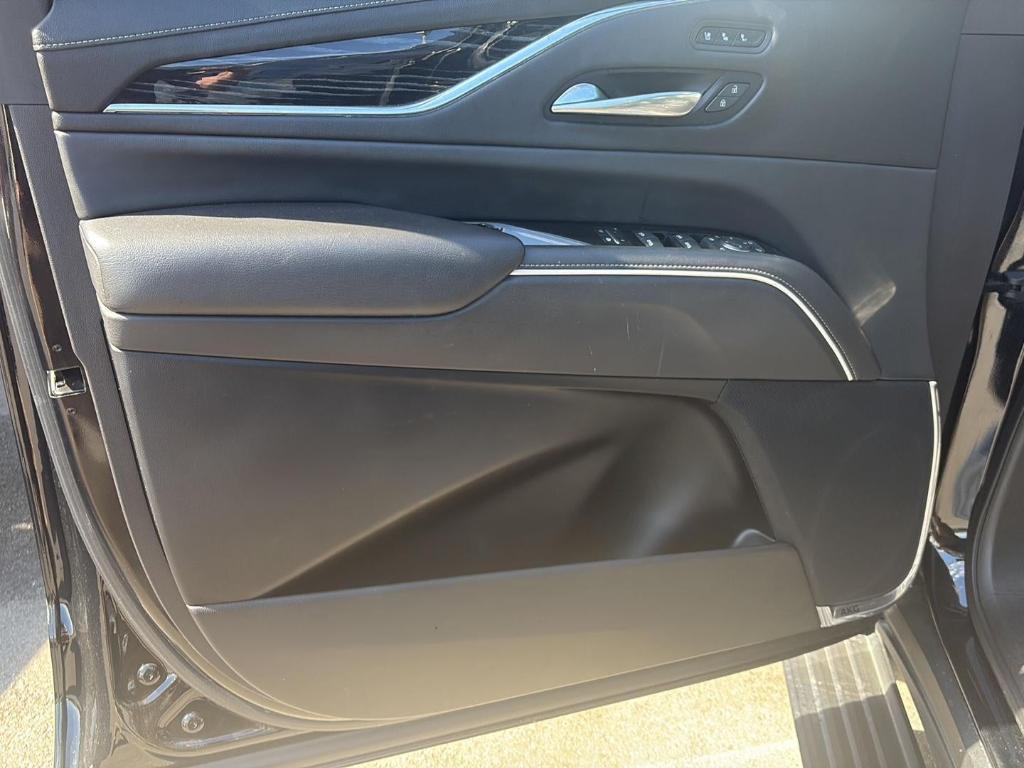 used 2021 Cadillac Escalade ESV car, priced at $51,980