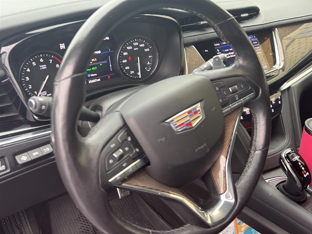 used 2020 Cadillac XT6 car, priced at $32,980