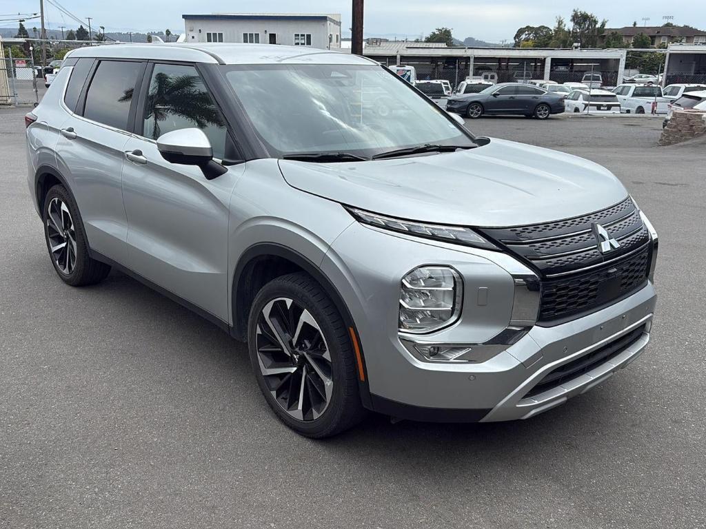 used 2024 Mitsubishi Outlander car, priced at $23,880