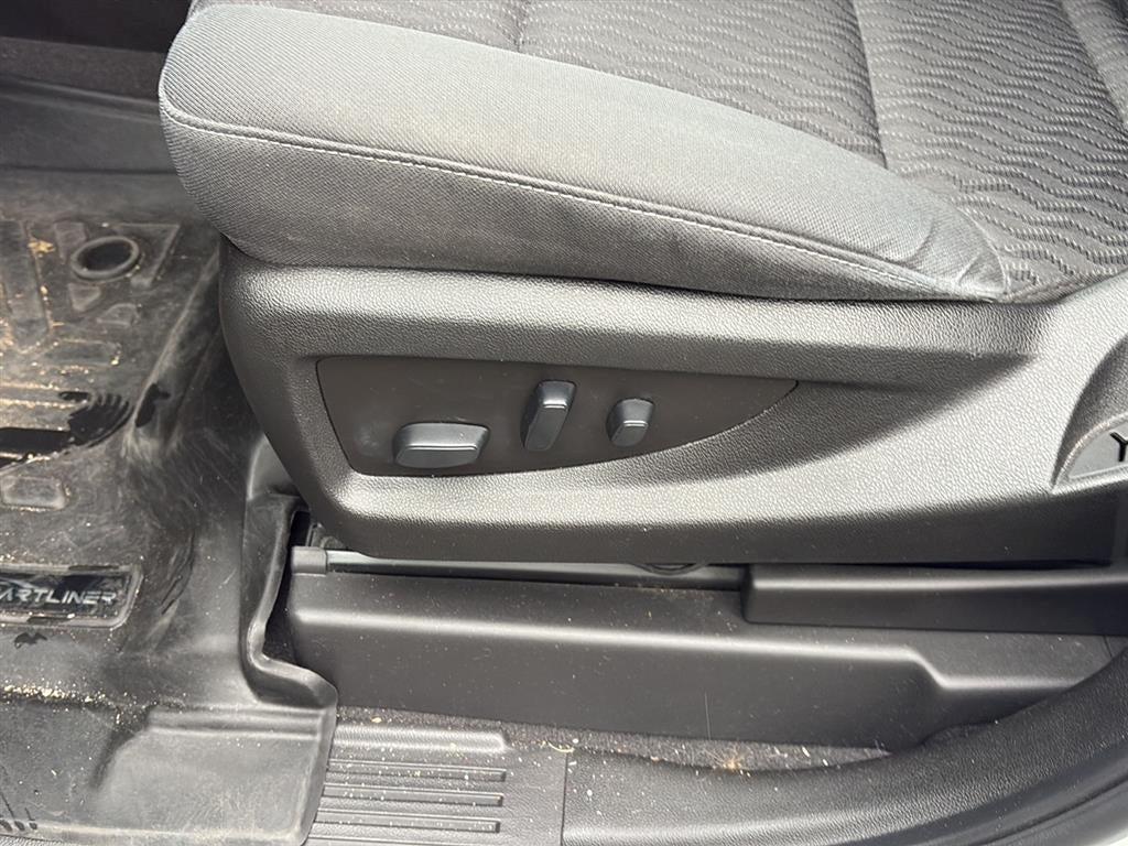 used 2019 GMC Yukon car, priced at $24,785