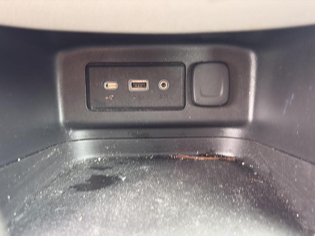 used 2022 Chevrolet Equinox car, priced at $16,980