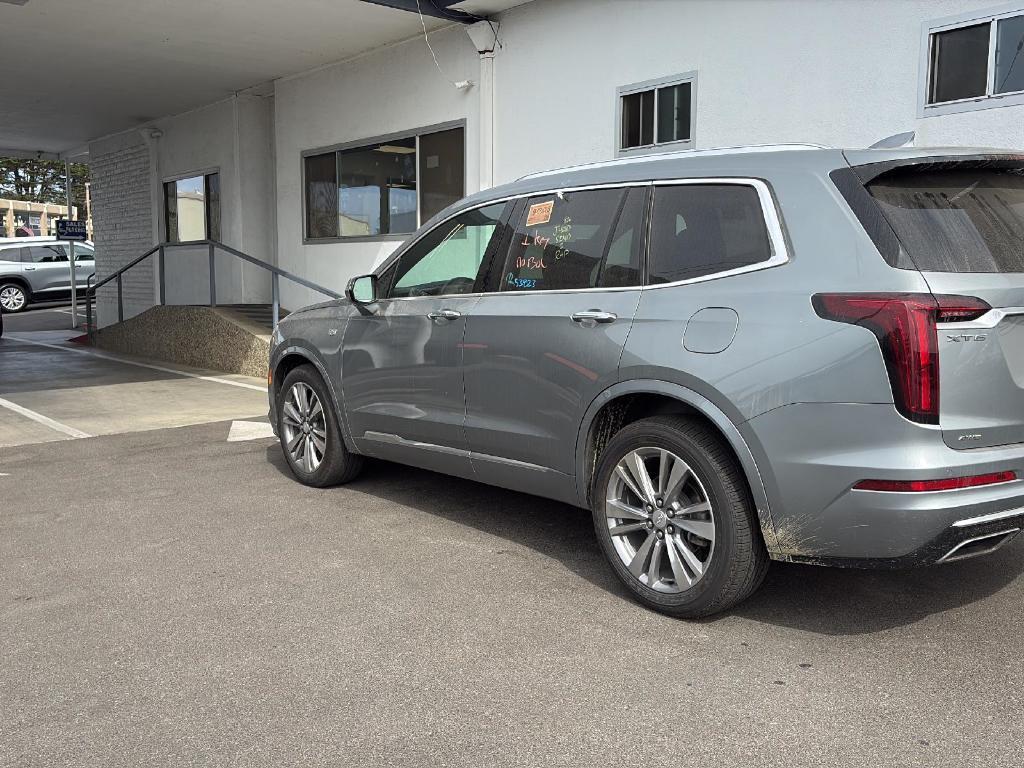 used 2023 Cadillac XT6 car, priced at $30,370