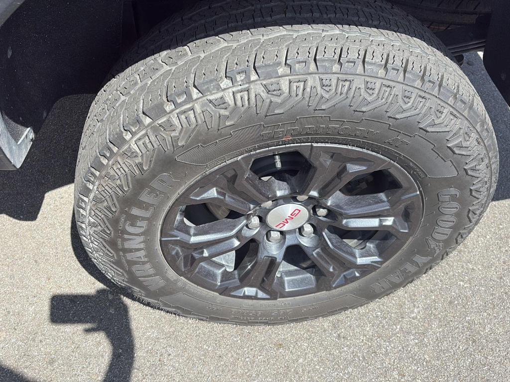 used 2023 GMC Canyon car, priced at $29,980