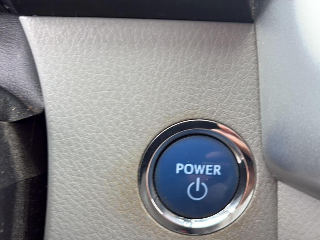 used 2015 Toyota Highlander Hybrid car, priced at $21,920