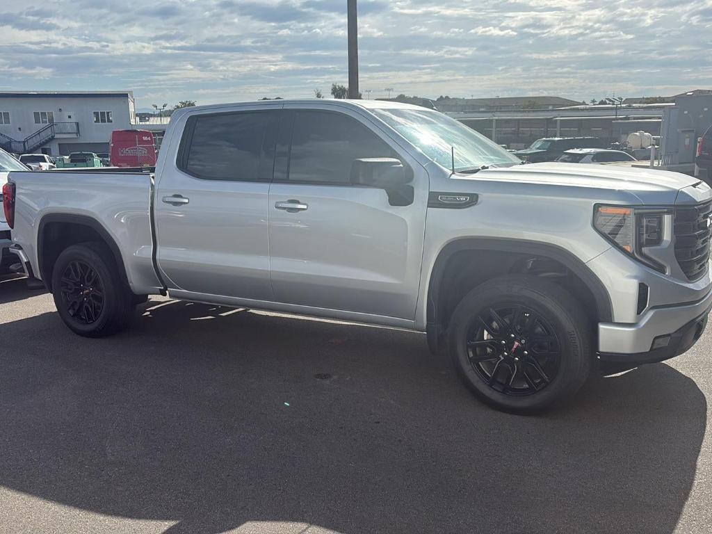 used 2022 GMC Sierra 1500 car, priced at $36,980