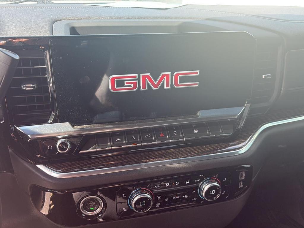 used 2022 GMC Sierra 1500 car, priced at $36,980