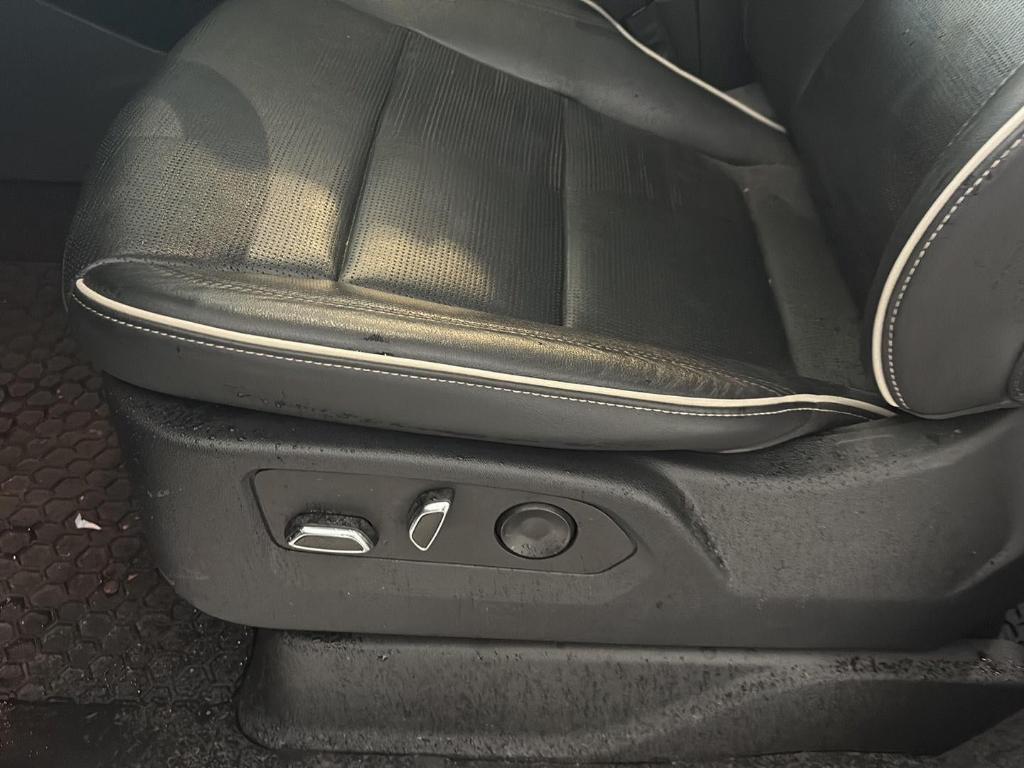 used 2022 Cadillac Escalade ESV car, priced at $54,980