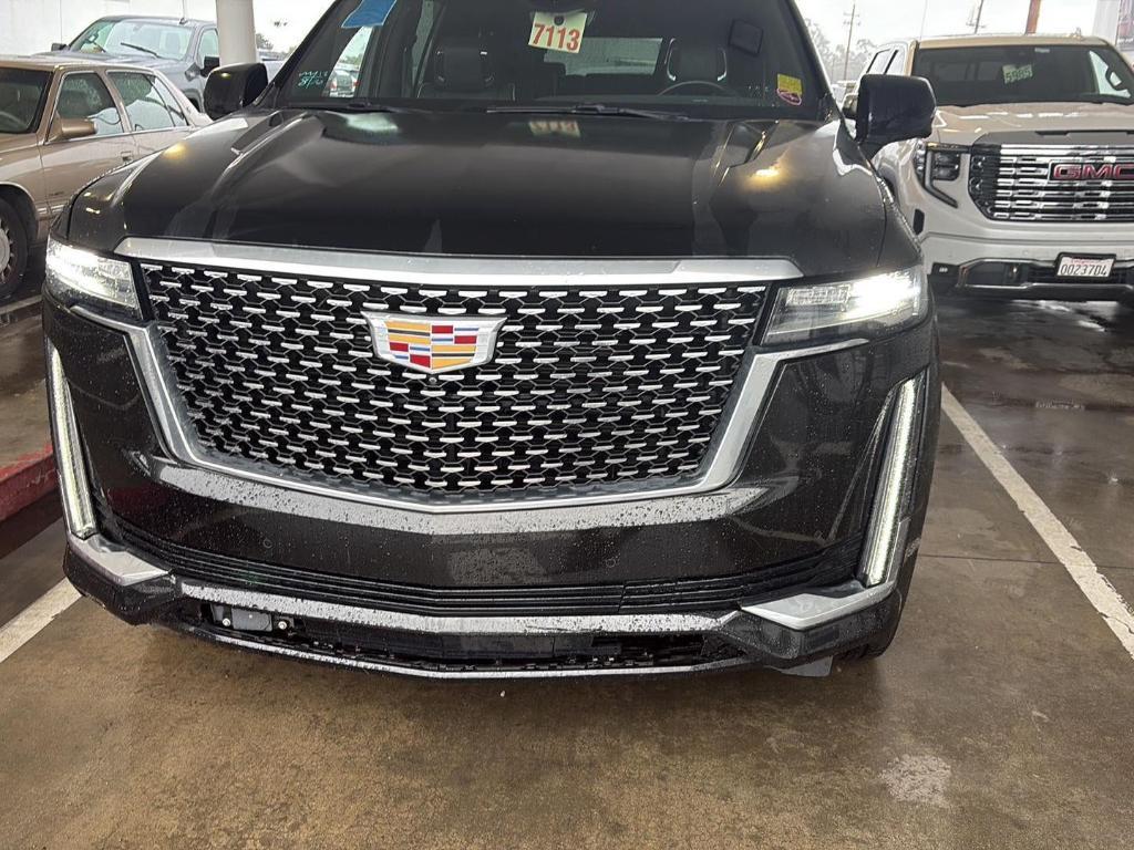 used 2022 Cadillac Escalade ESV car, priced at $54,980
