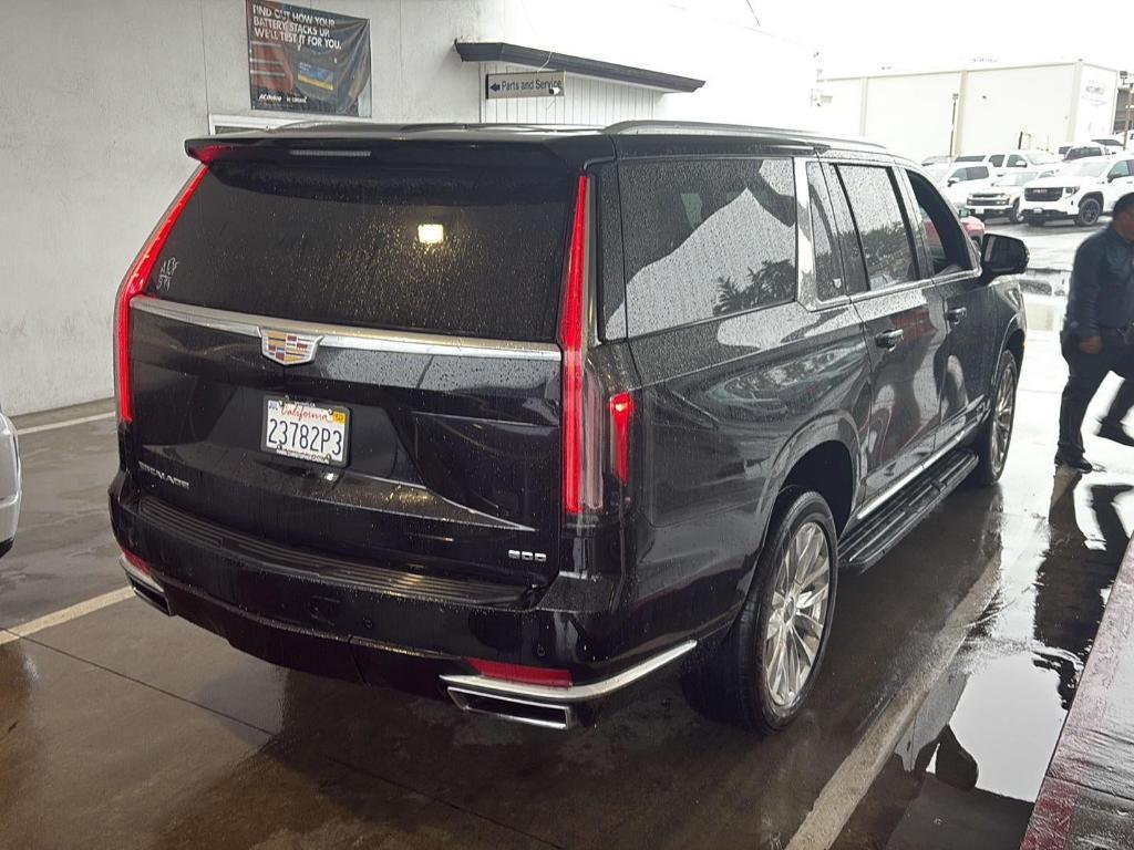 used 2022 Cadillac Escalade ESV car, priced at $54,980