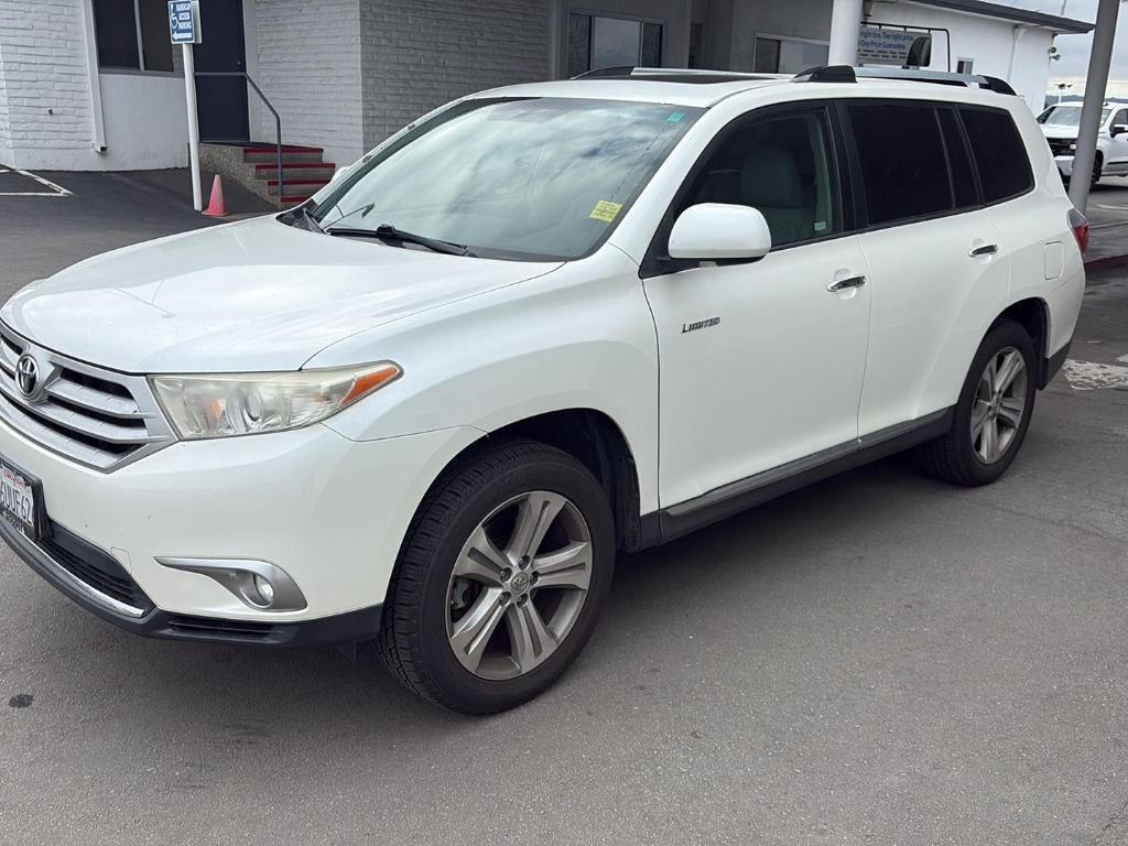 used 2012 Toyota Highlander car, priced at $12,680
