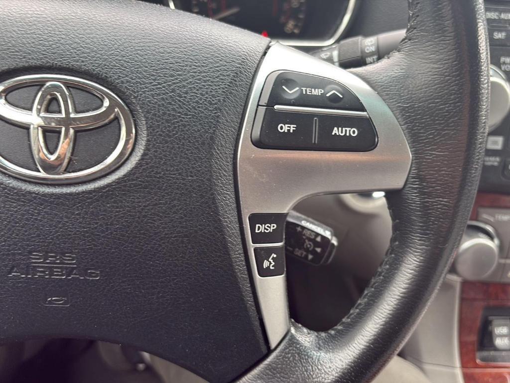 used 2012 Toyota Highlander car, priced at $12,680