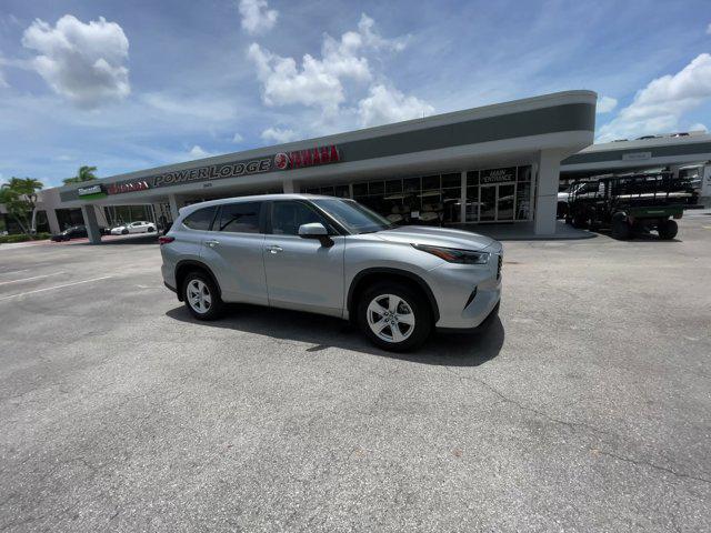 used 2023 Toyota Highlander car, priced at $33,305