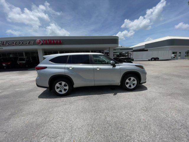 used 2023 Toyota Highlander car, priced at $33,305