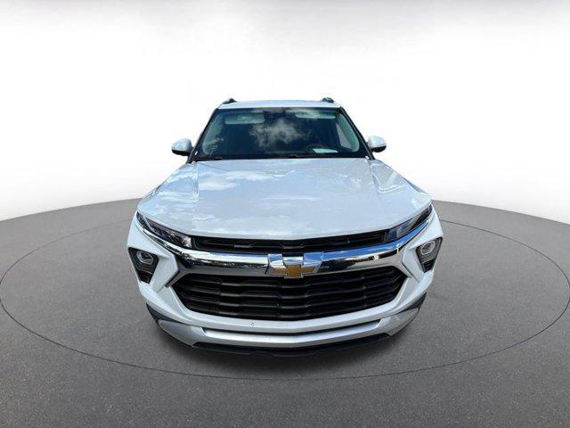 used 2025 Chevrolet TrailBlazer car, priced at $22,736