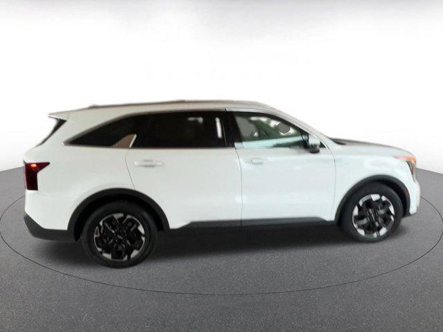 used 2024 Kia Sorento car, priced at $26,214