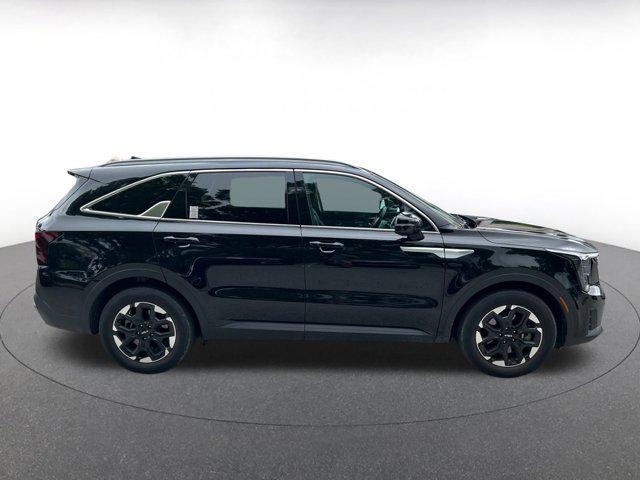 used 2024 Kia Sorento car, priced at $29,647