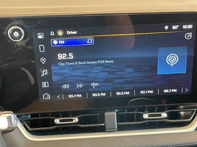 used 2025 Chevrolet Equinox car, priced at $28,539