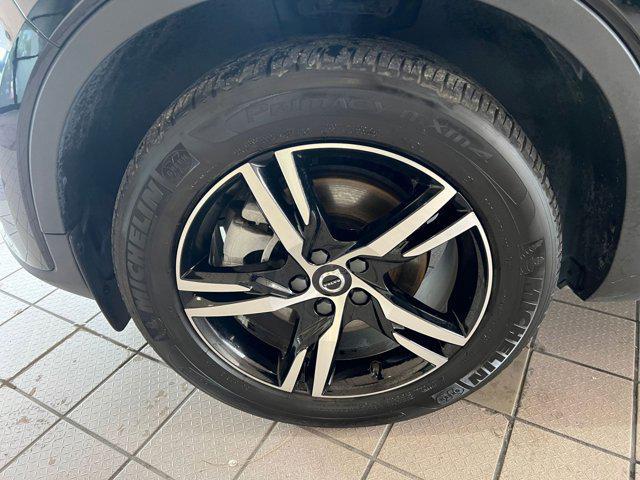 used 2024 Volvo XC40 car, priced at $25,615