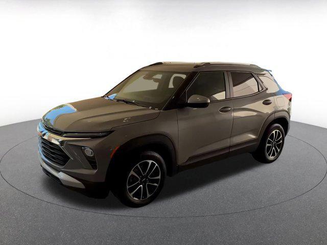 used 2025 Chevrolet TrailBlazer car, priced at $23,253