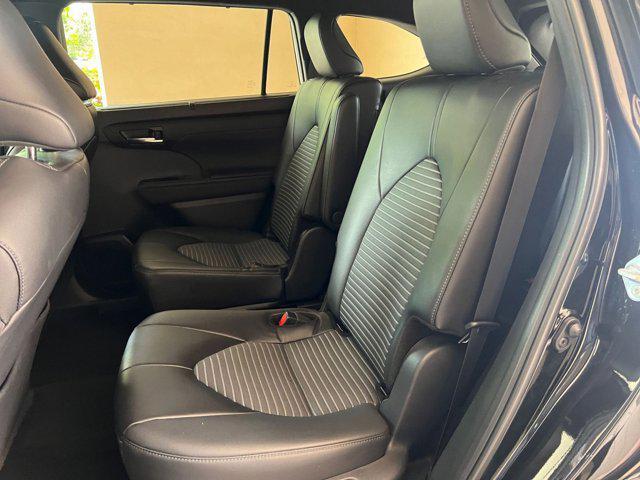 used 2024 Toyota Highlander car, priced at $46,790