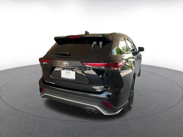 used 2024 Toyota Highlander car, priced at $46,790