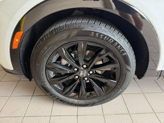 used 2025 Buick Envista car, priced at $25,604