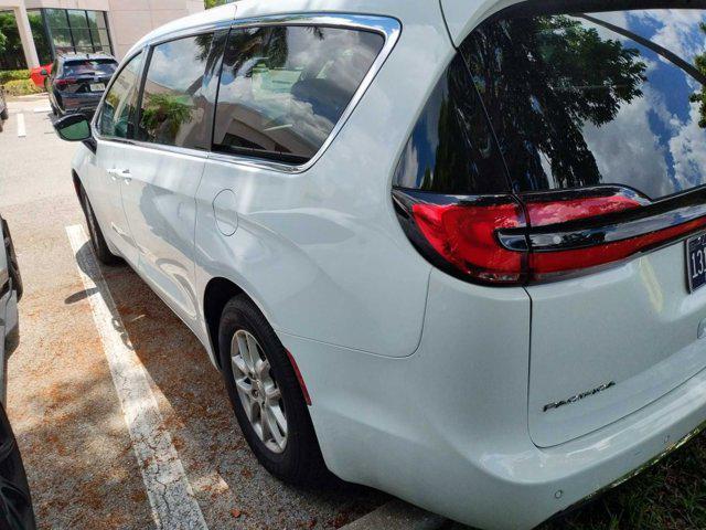 used 2024 Chrysler Pacifica car, priced at $32,767