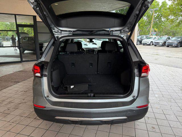 used 2024 Chevrolet Equinox car, priced at $22,780