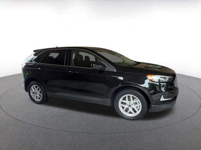 used 2024 Ford Edge car, priced at $21,312